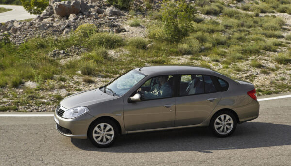 Renault Symbol | Petrol - Manual